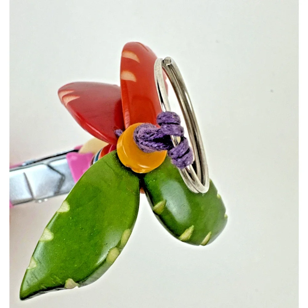 N/A vintage keychain